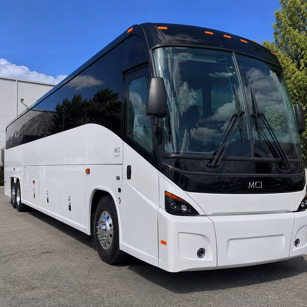 group transportation to joint base lewis mcchord jblm from the north seattle corridor